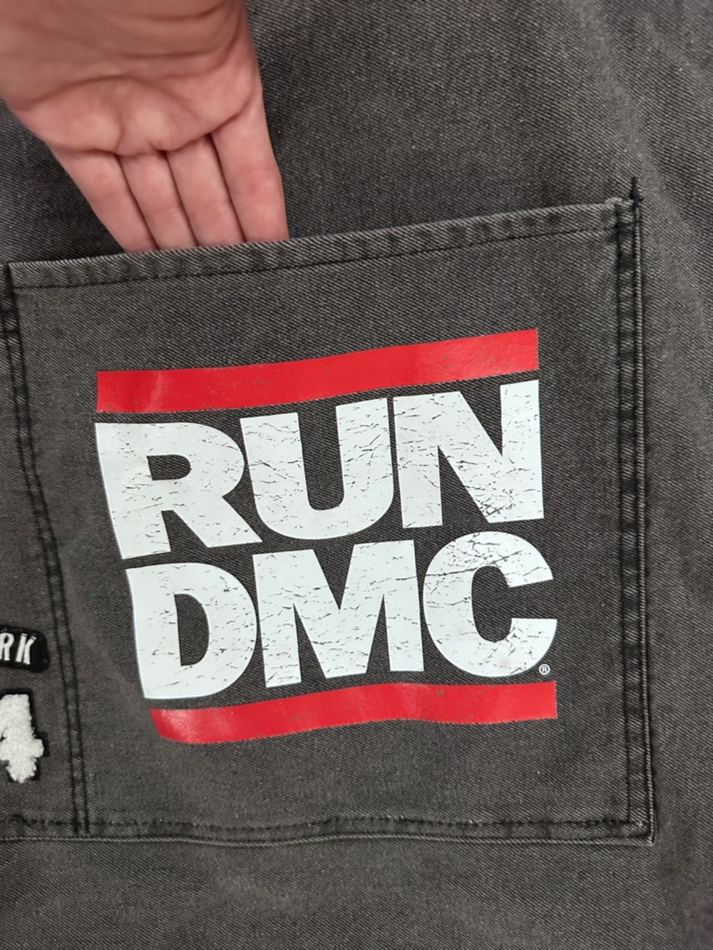 TYPO/RUN DMC COLLAB VINTAGE-STYLE LARGE GREY CANVAS TOTE BAG - Picture 4 of 11